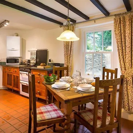 Apartment Dove Holme